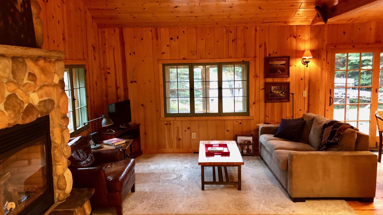 Photo of Bedroom in Grand Marais