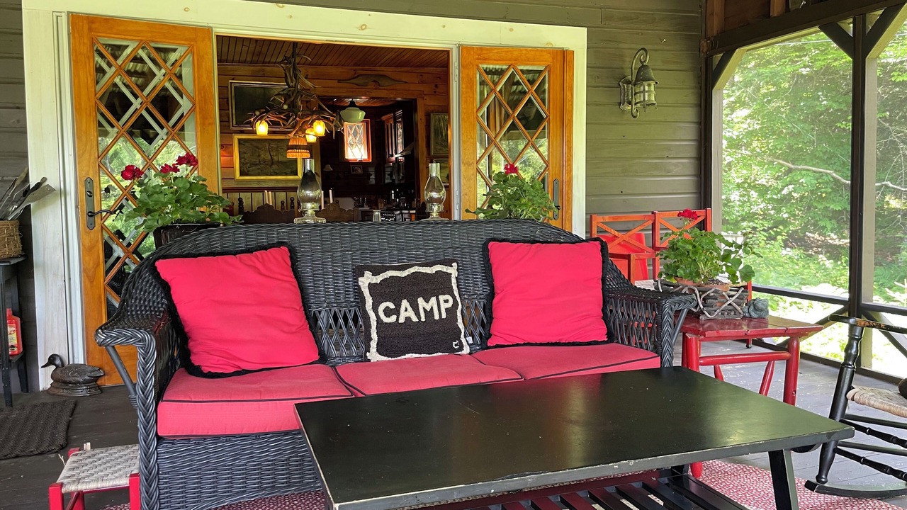 Photo of Patio Balcony in Tupper Lake