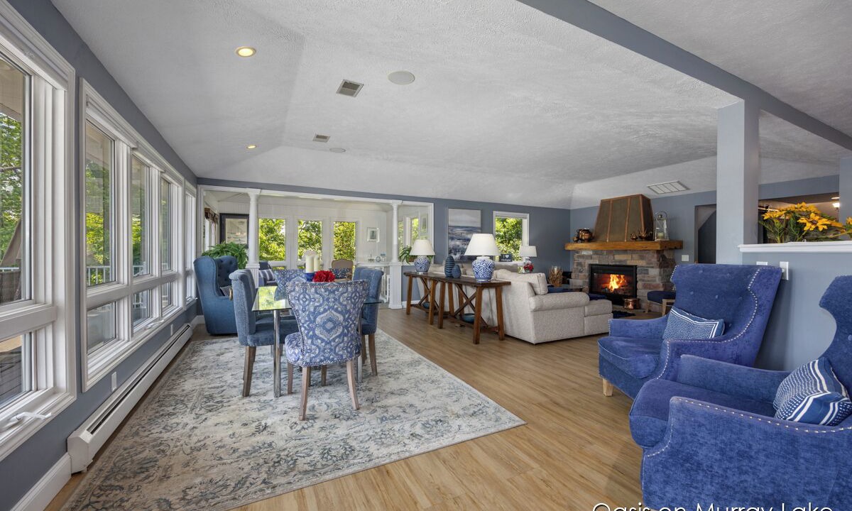 Photo of Livingroom in Lowell
