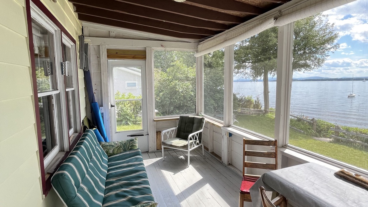 Photo of Livingroom in Grand Isle