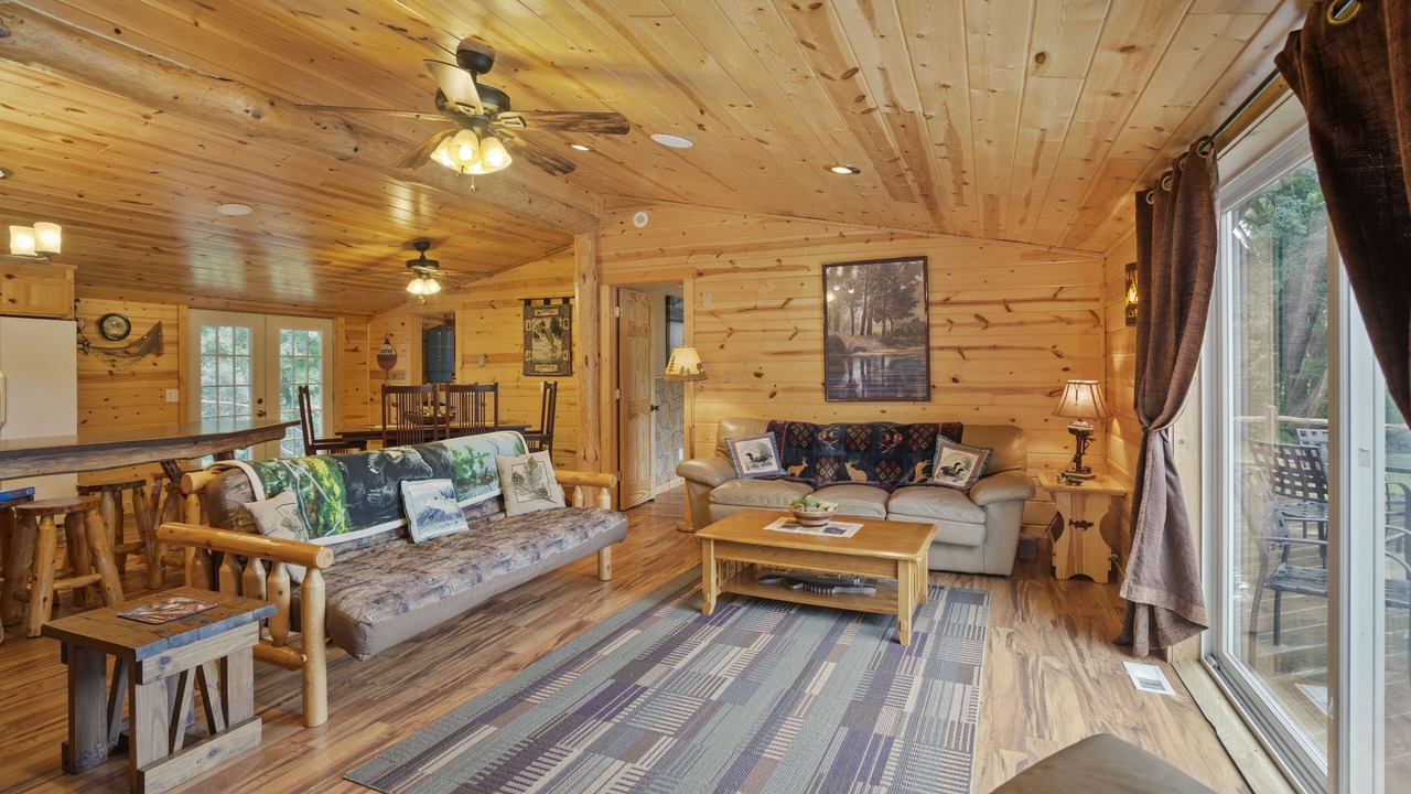 Photo of Livingroom in Garrison