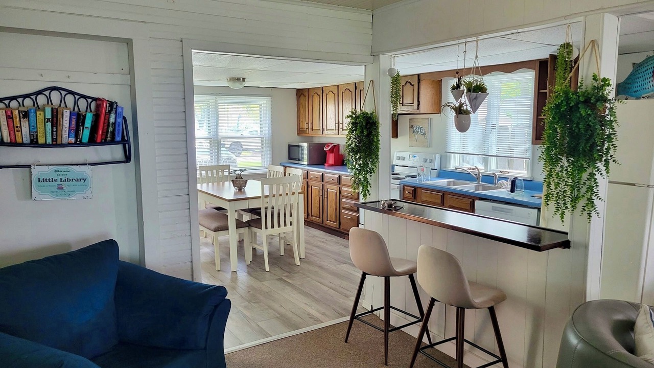 Photo of Livingroom in Sylvan Beach