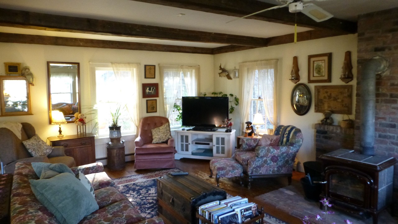 Photo of Livingroom in Moretown