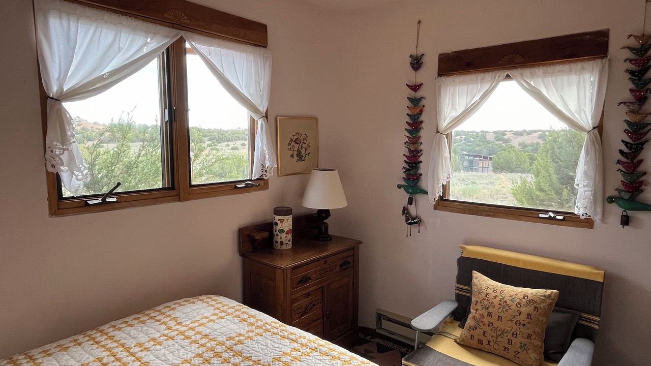 Photo of Bedroom in Canoncito