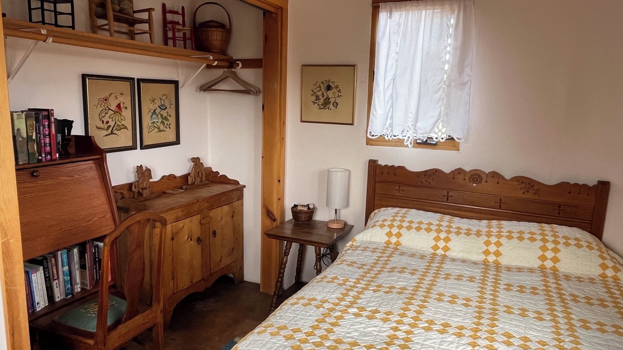 Photo of Bedroom in Canoncito