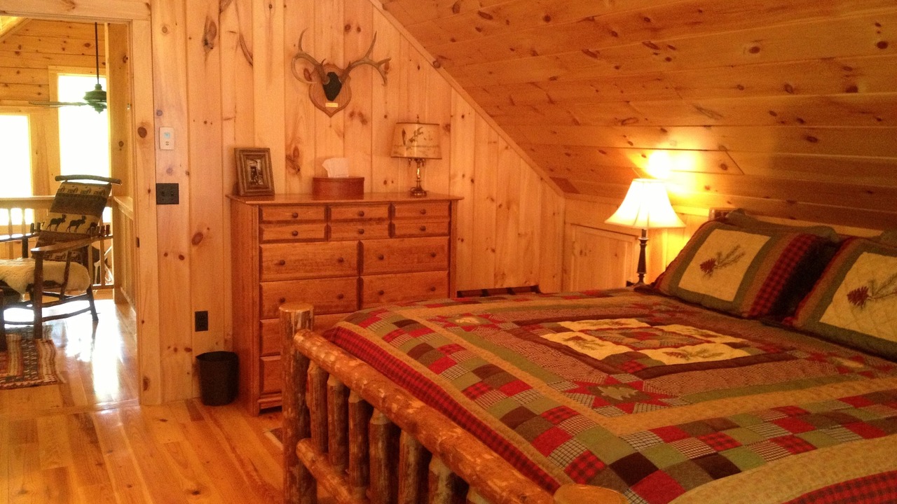 Photo of Bedroom in Campton Hollow