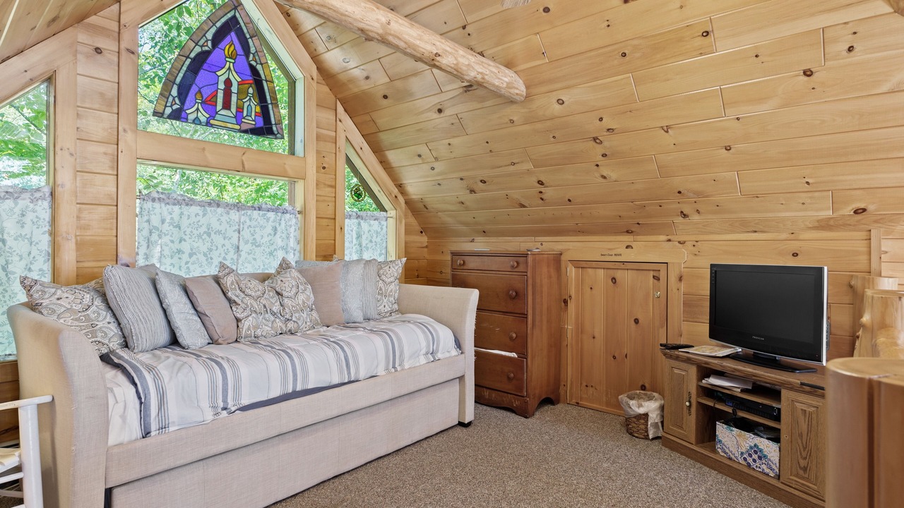Photo of Livingroom in Chestertown