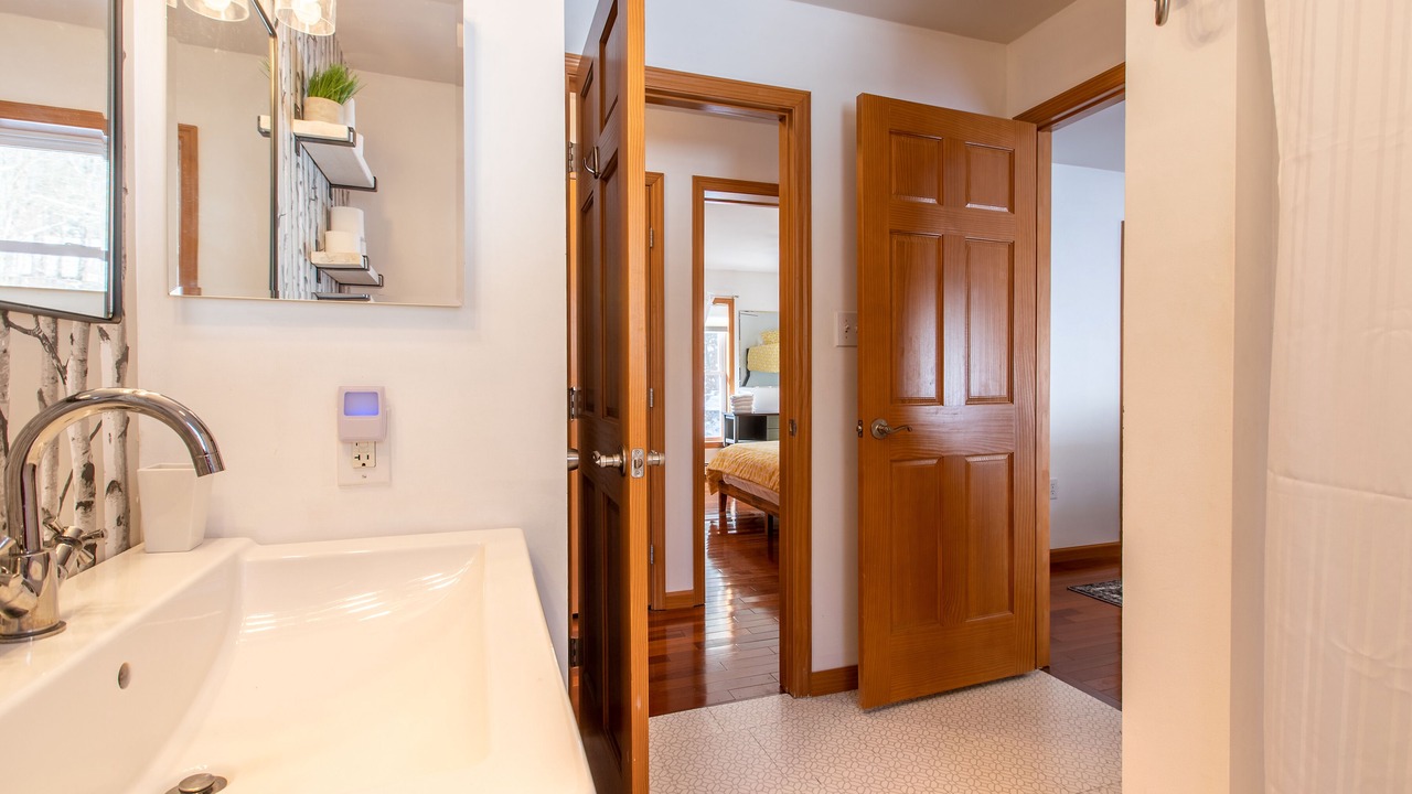 Photo of Bathroom in Bridgewater Corners