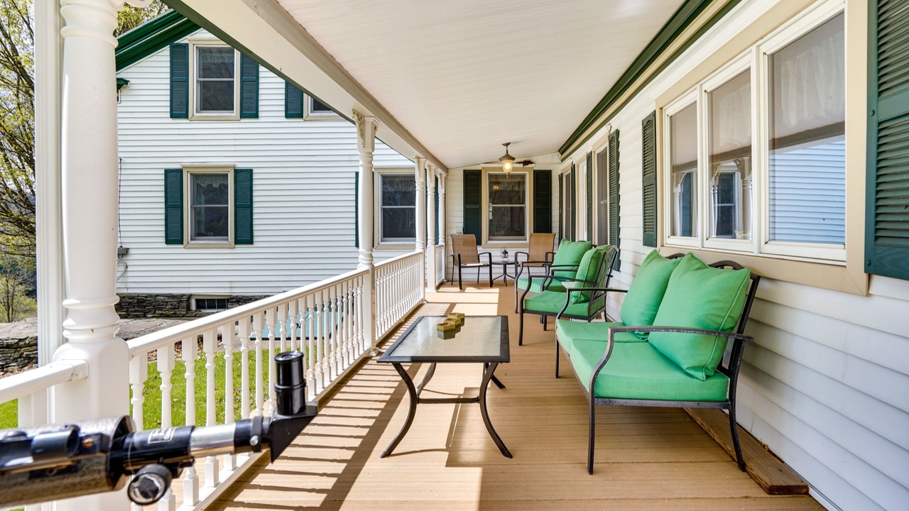 Photo of Patio Balcony in Stamford