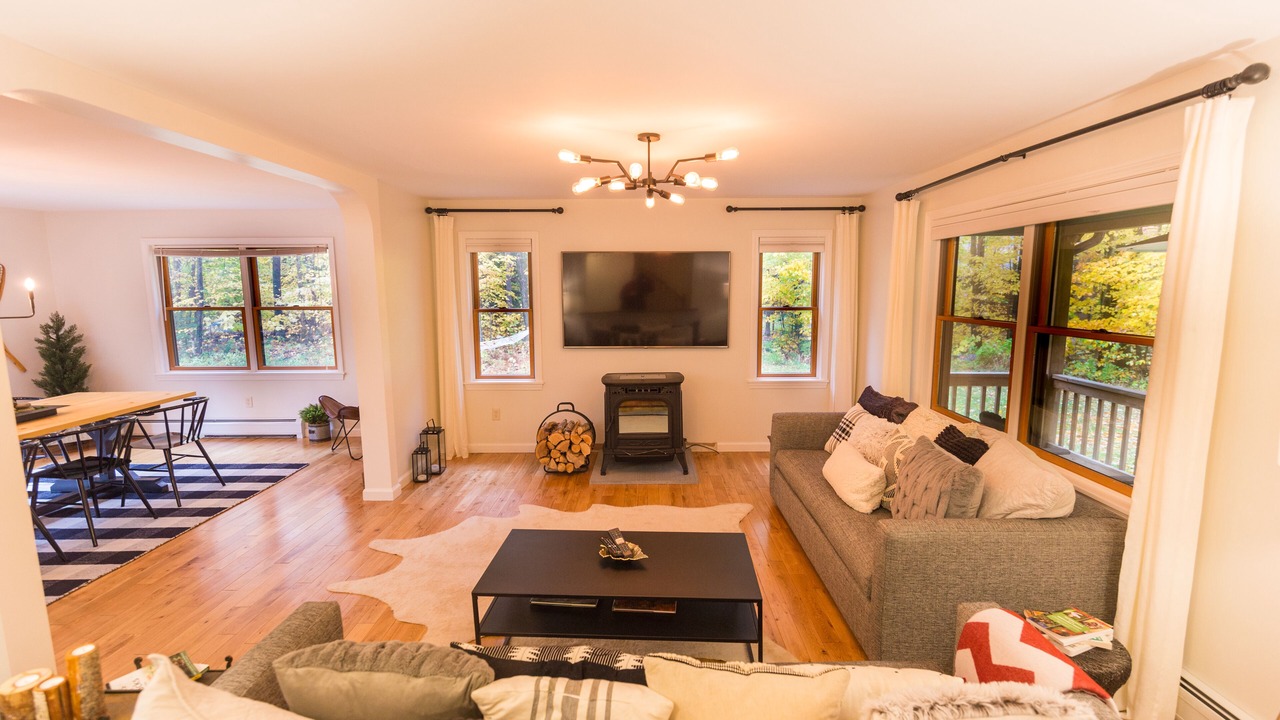 Photo of Livingroom in Jay