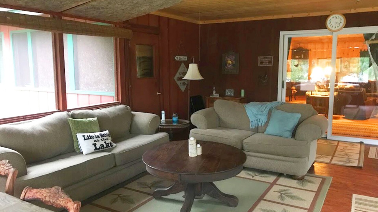 Photo of Livingroom in Minong