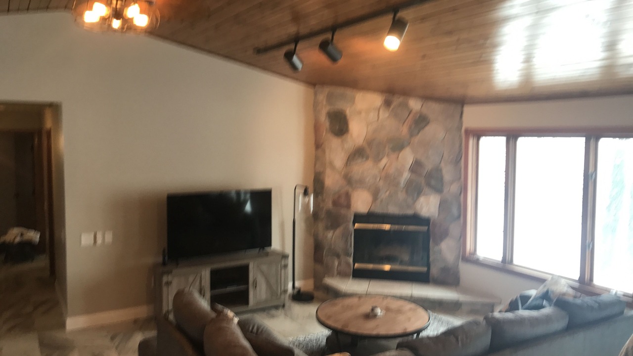 Photo of Livingroom in Paw Paw