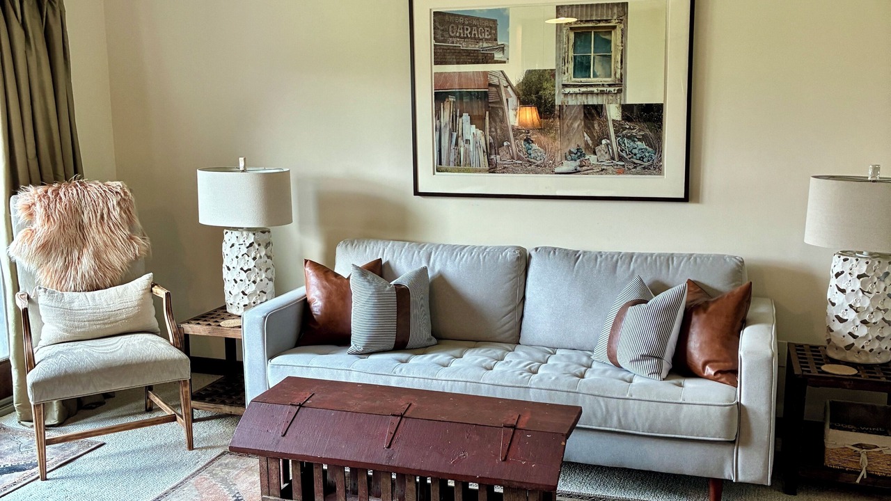 Photo of Livingroom in West Hartford