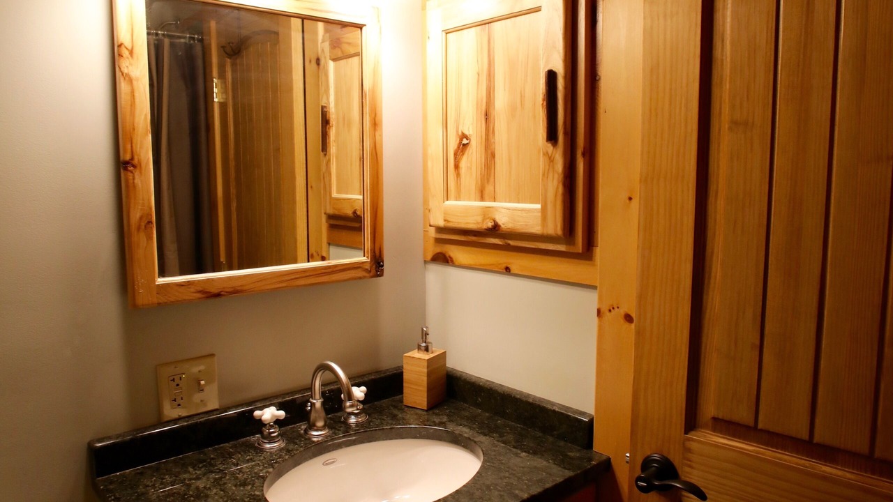 Photo of Bathroom in North Pole