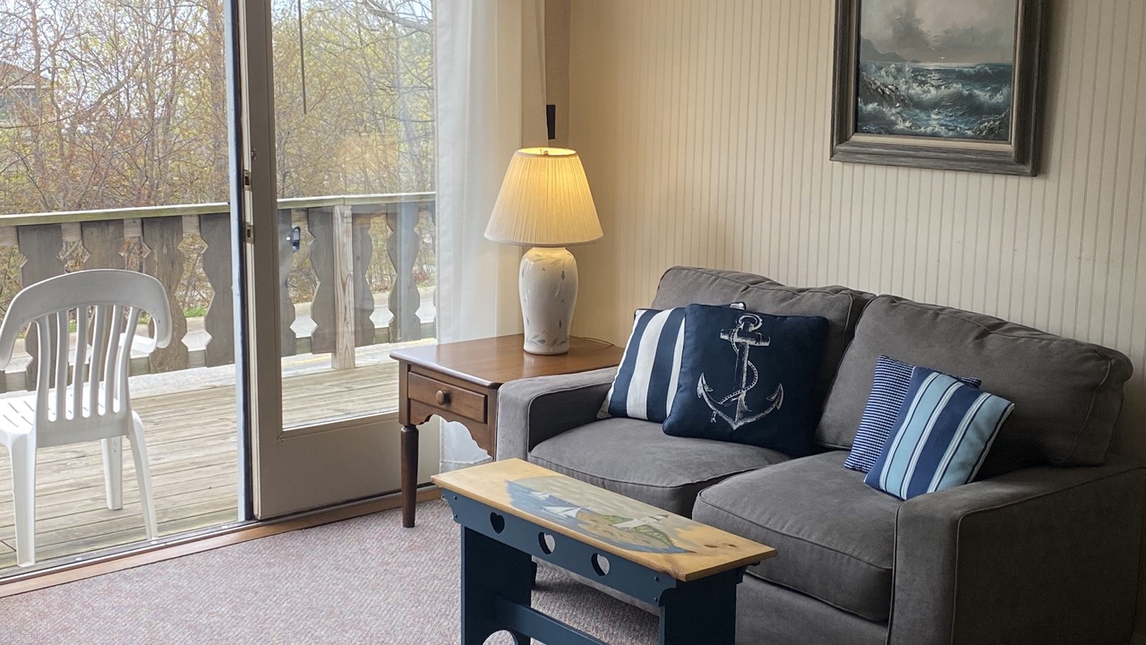 Photo of Livingroom in Egg Harbor