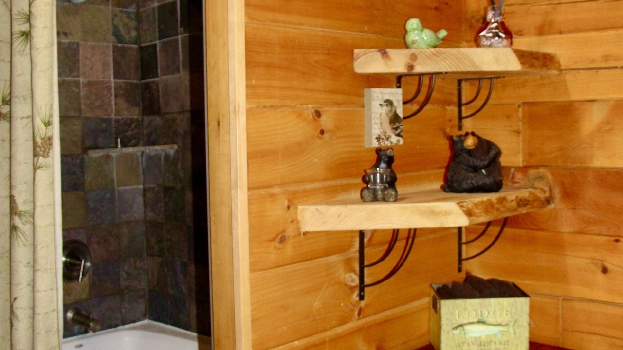 Photo of Bathroom in Jay