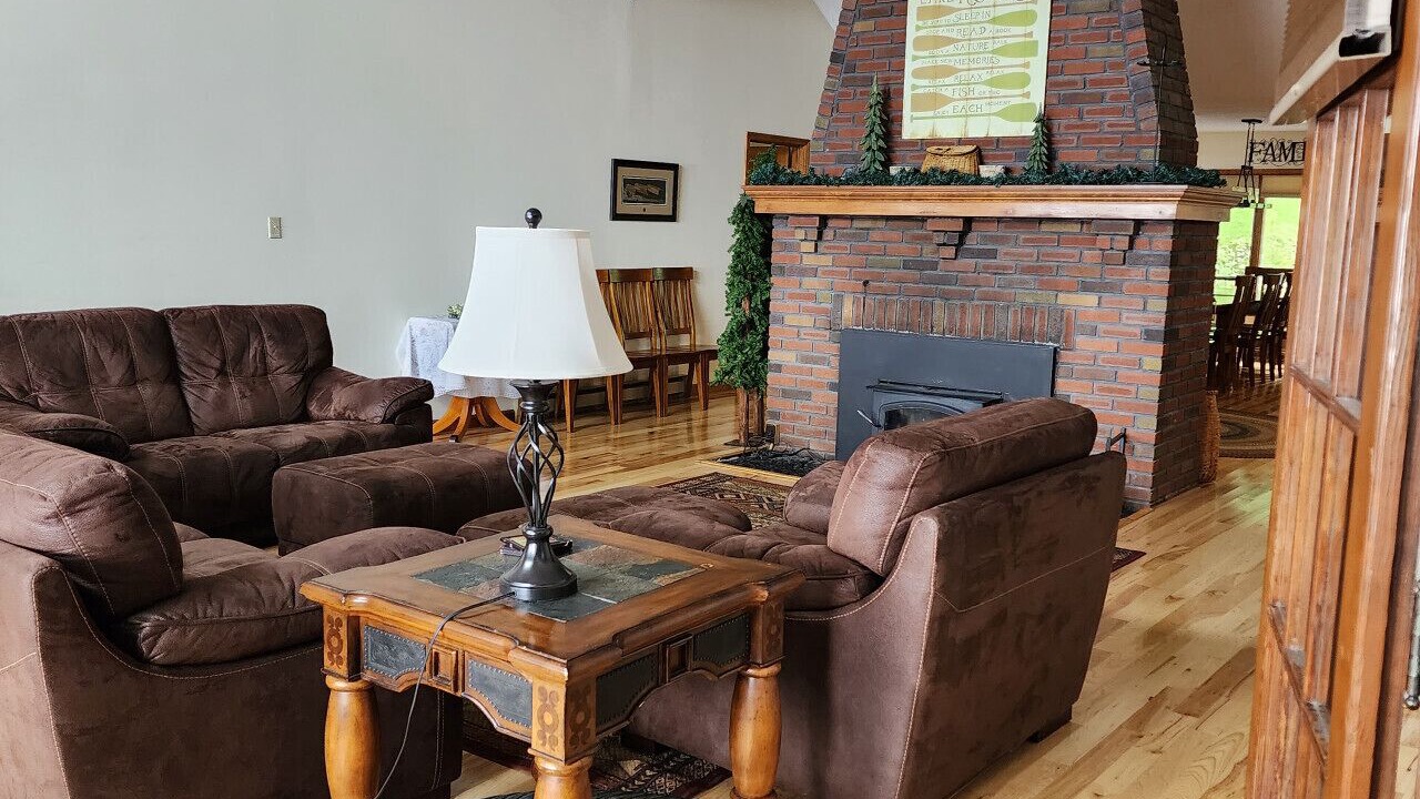 Photo of Livingroom in Town of Chesterfield