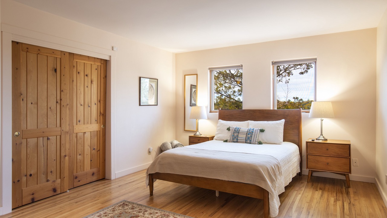 Photo of Bedroom in Northeast Santa Fe