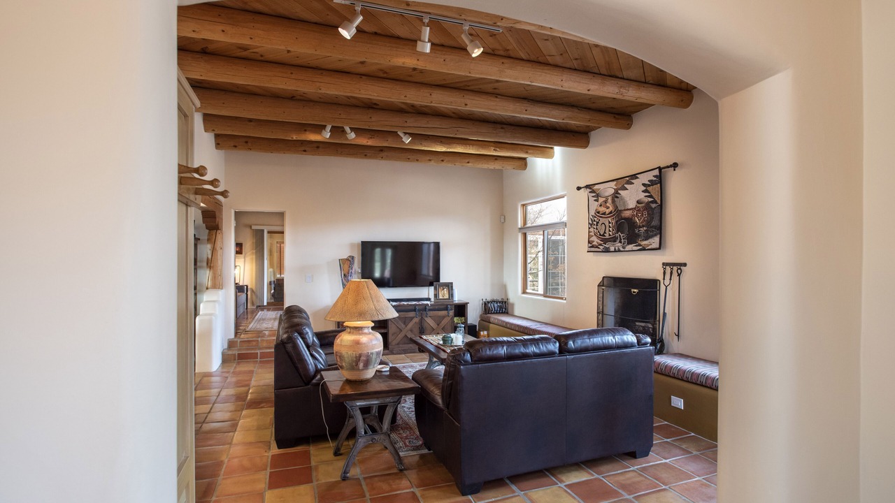 Photo of Livingroom in Northeast Santa Fe