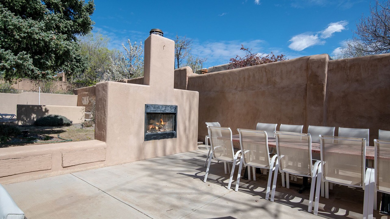 Photo of Livingroom in Downtown Santa Fe