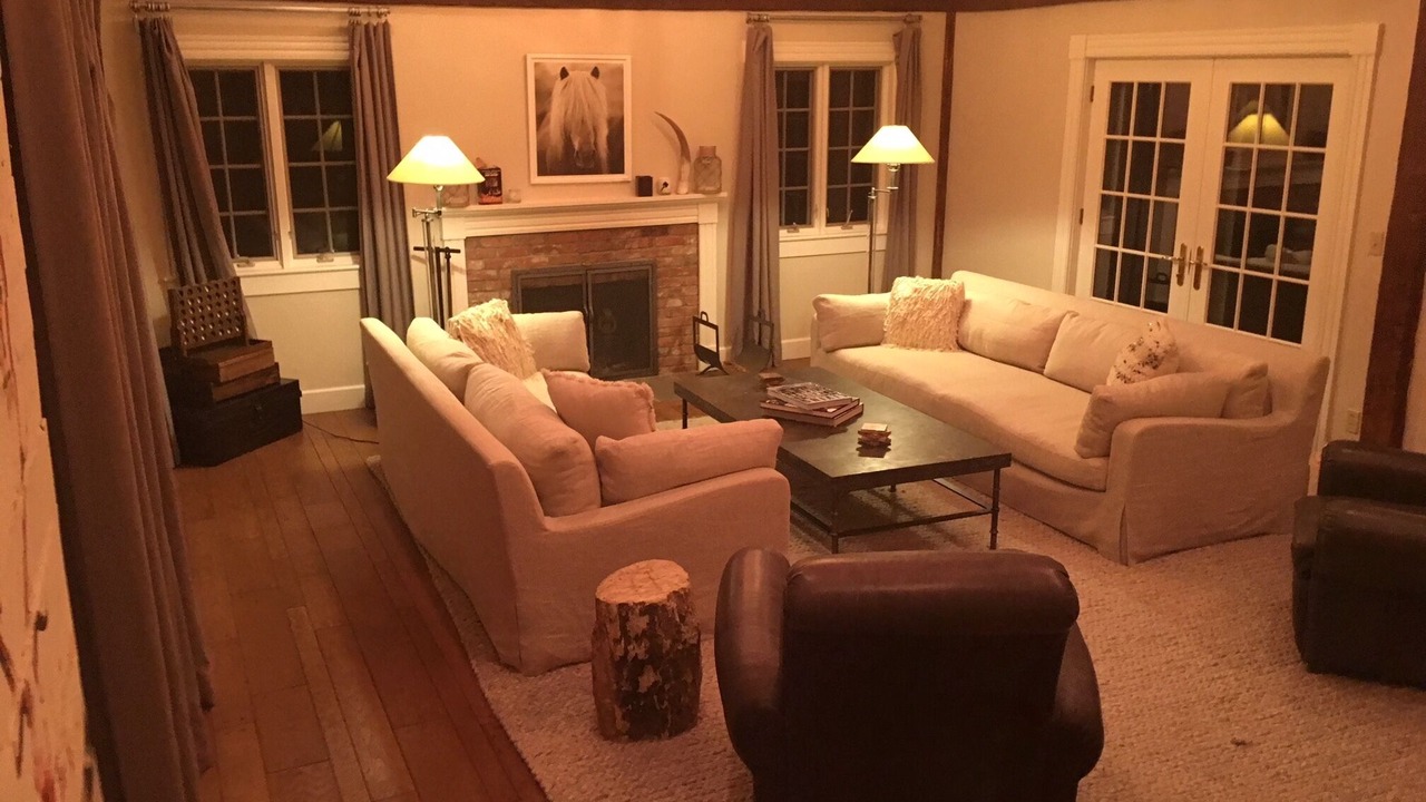Photo of Livingroom in Weston