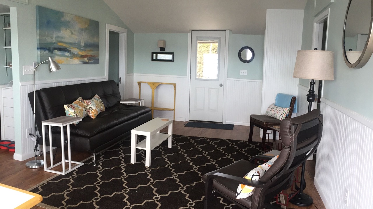 Photo of Livingroom in Town of Beekmantown