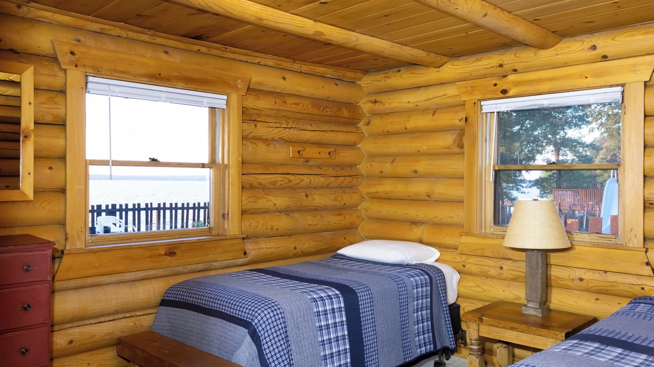 Photo of Bedroom in Walker