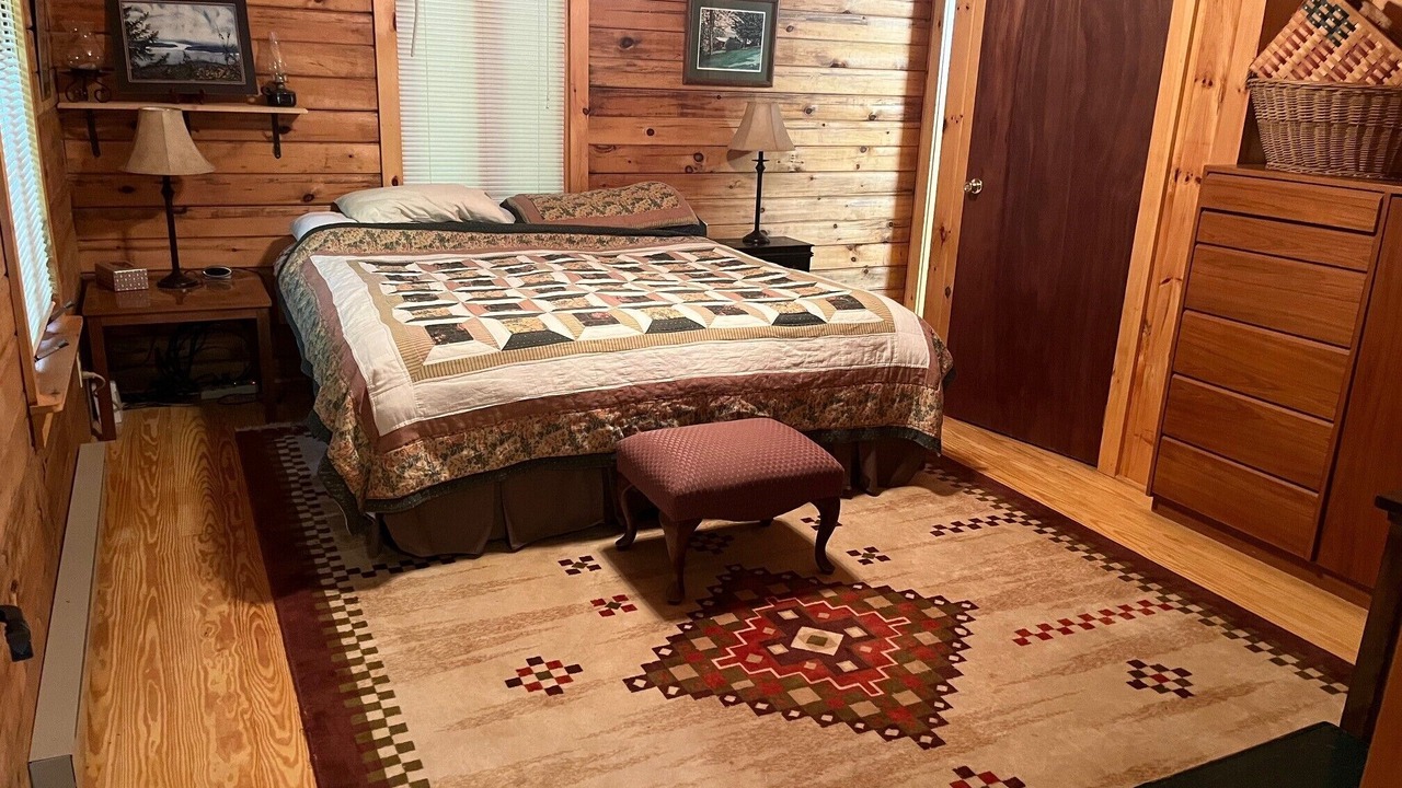 Photo of Bedroom in Town of Clifton