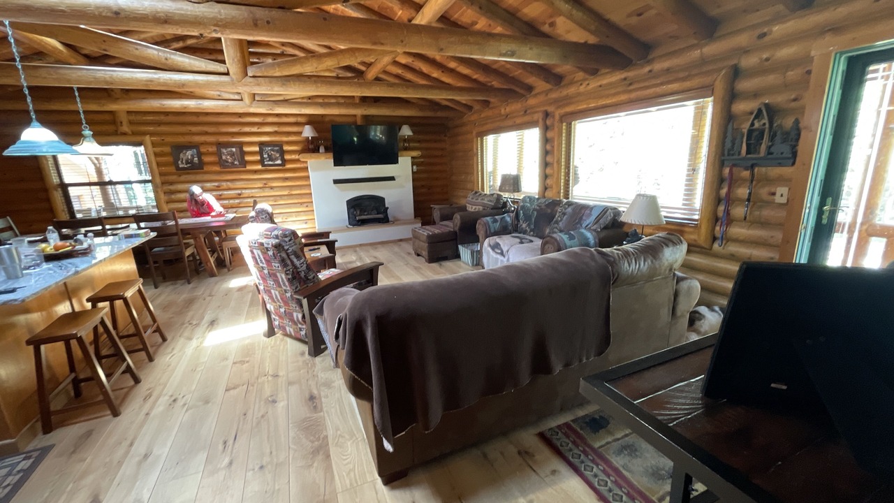Photo of Livingroom in Angel Fire