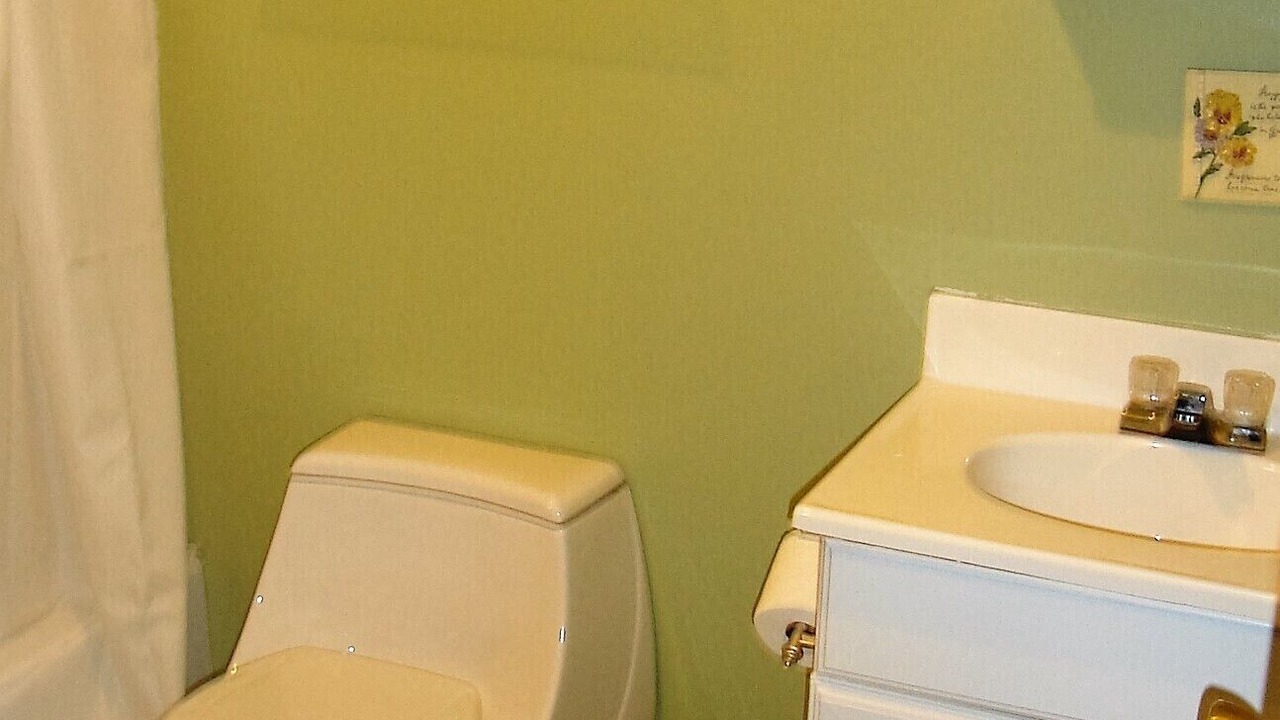 Photo of Bathroom in Bellepoint