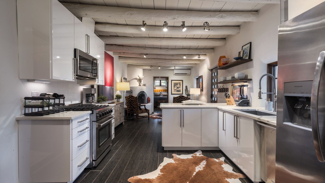Photo of Kitchen in Northeast Santa Fe