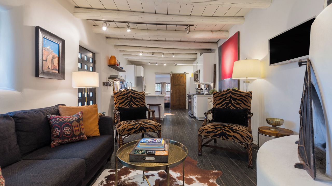 Photo of Livingroom in Northeast Santa Fe