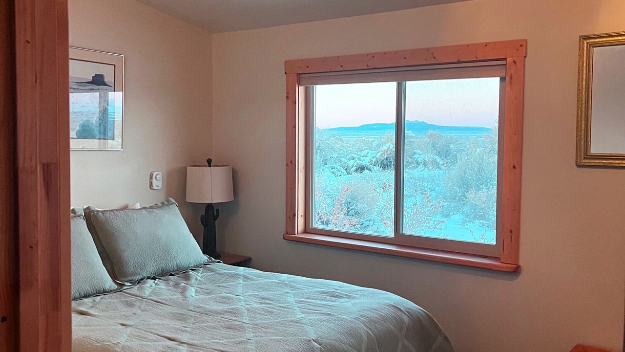 Photo of Bedroom in Arroyo Hondo