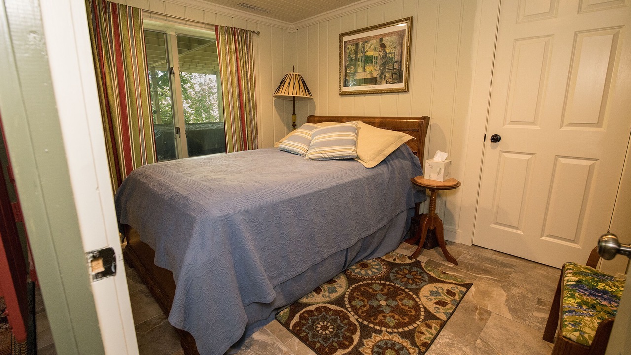 Photo of Bedroom in Marine on St. Croix