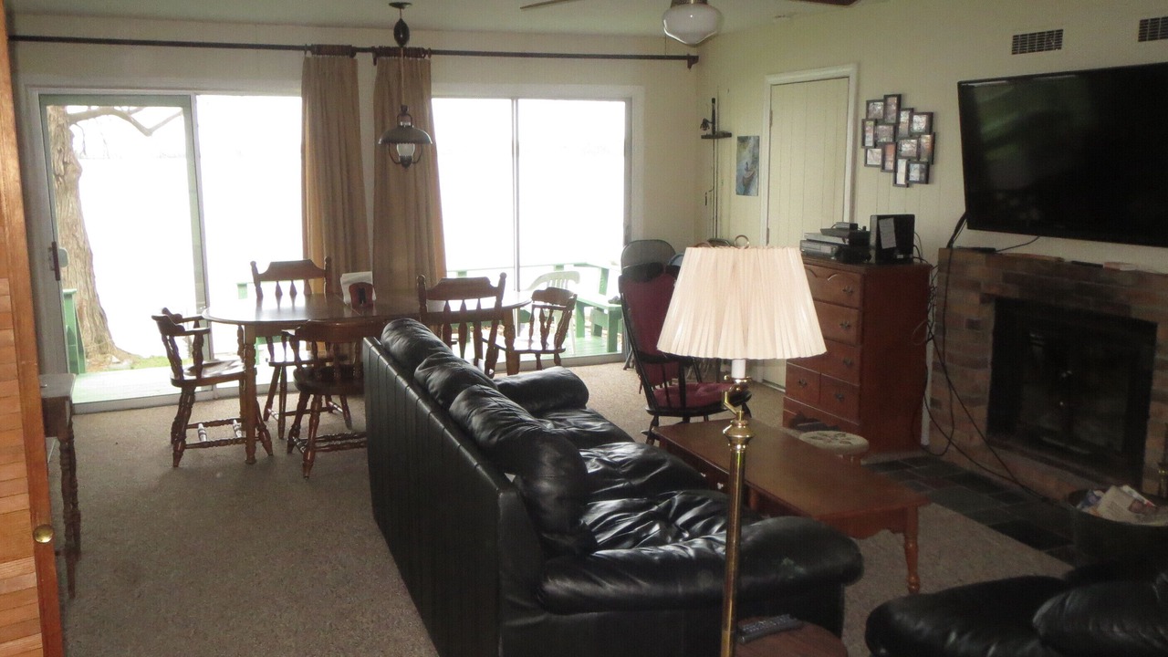 Photo of Livingroom in Grand Isle