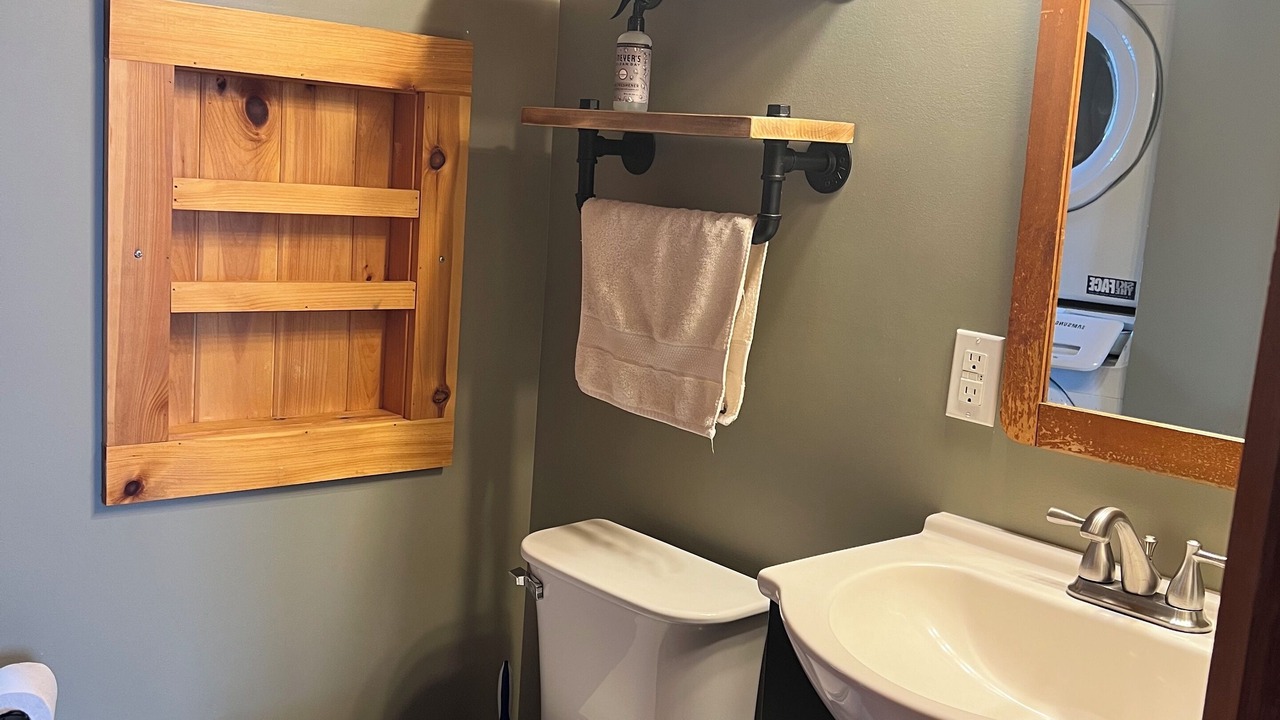 Photo of Bathroom in Hillcrest