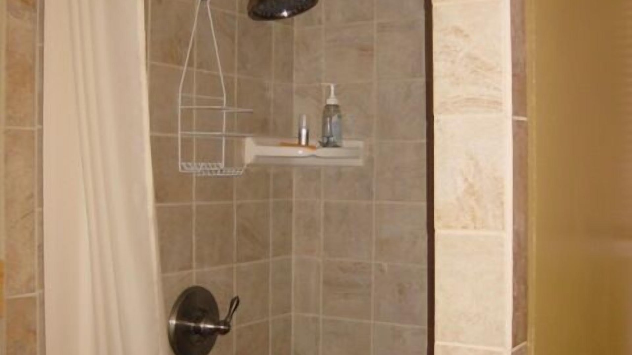 Photo of Bathroom in Canoncito
