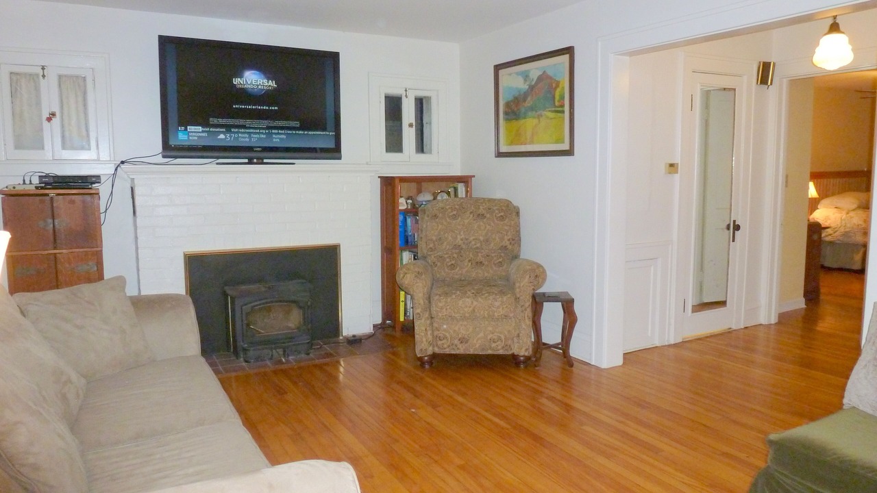 Photo of Livingroom in Burlington