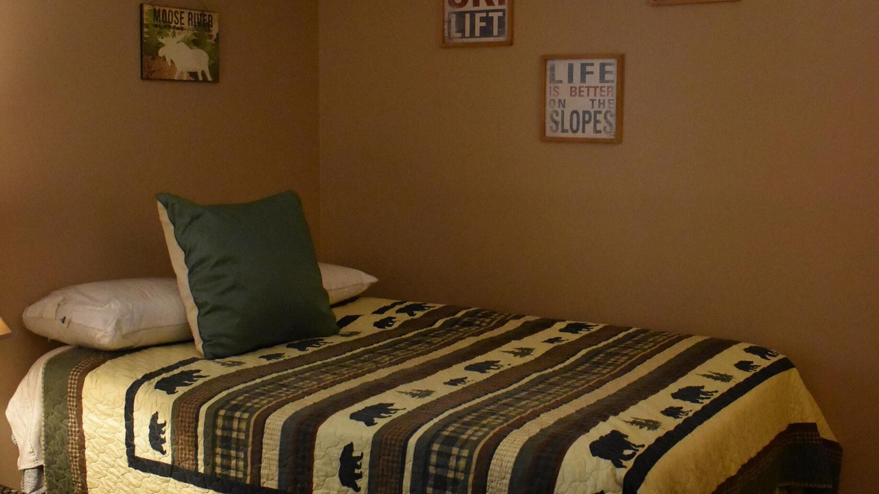 Photo of Bedroom in Center Conway