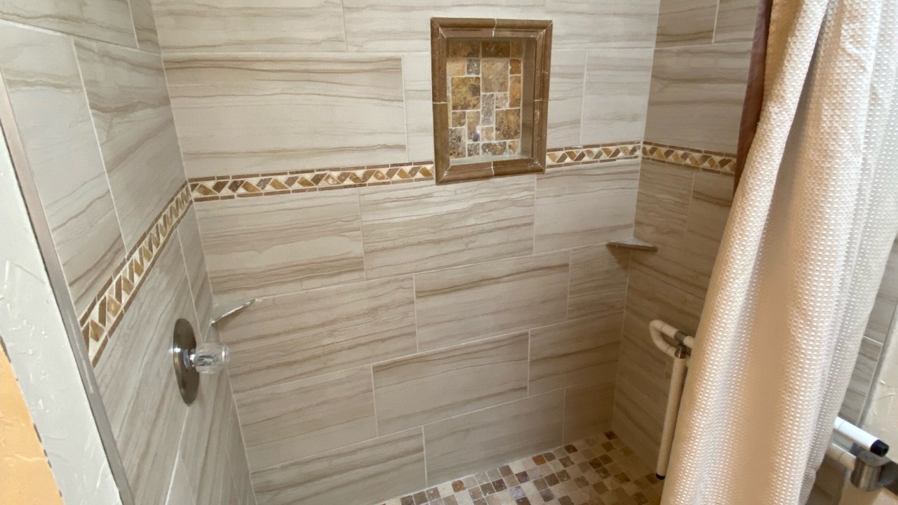 Photo of Bathroom in Sandia Heights South