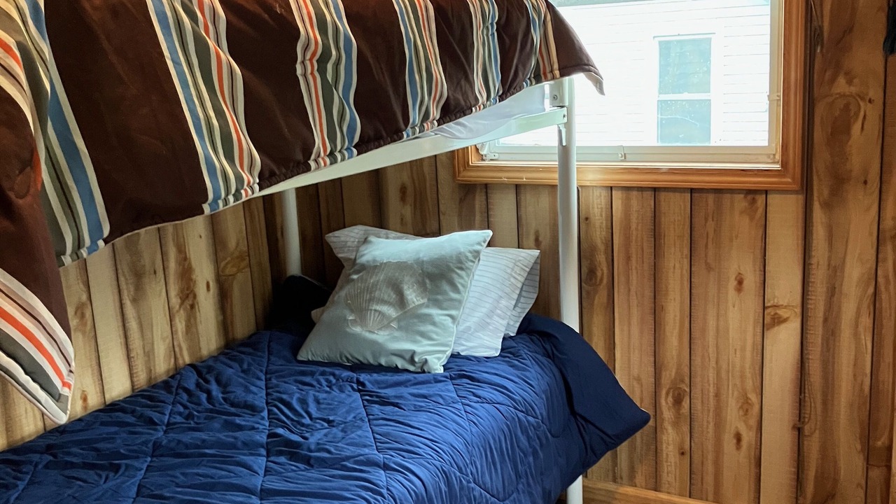 Photo of Bedroom in Cape Vincent