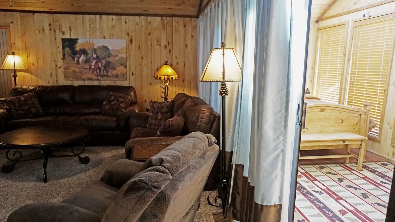 Photo of Livingroom in Red River