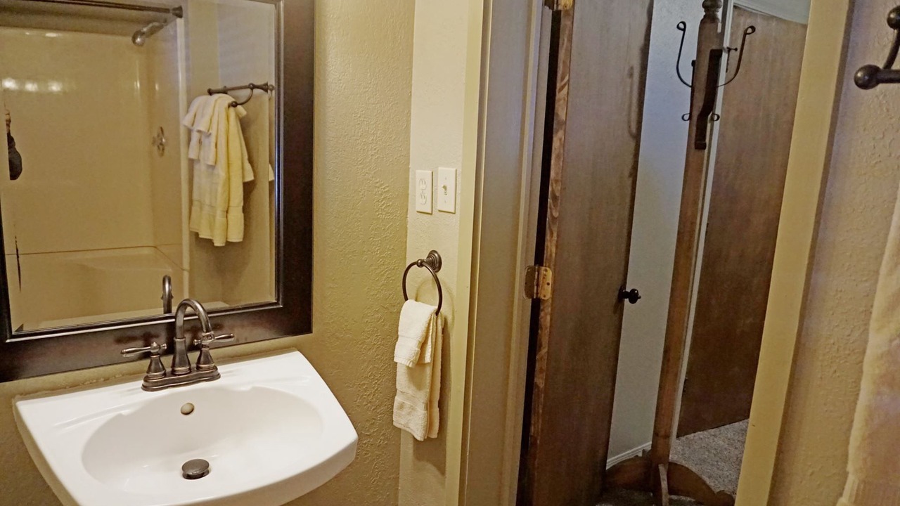 Photo of Bathroom in Red River