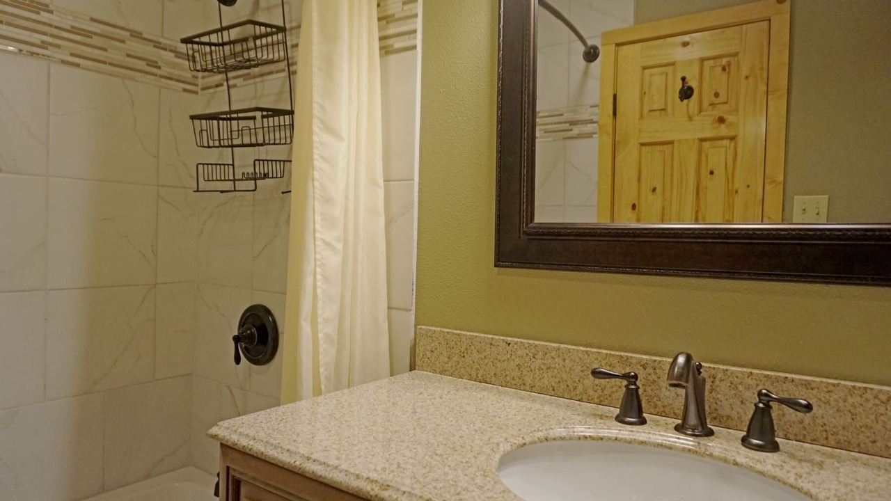 Photo of Bathroom in Red River