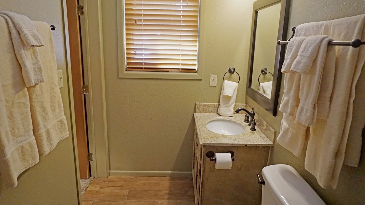 Photo of Bathroom in Red River