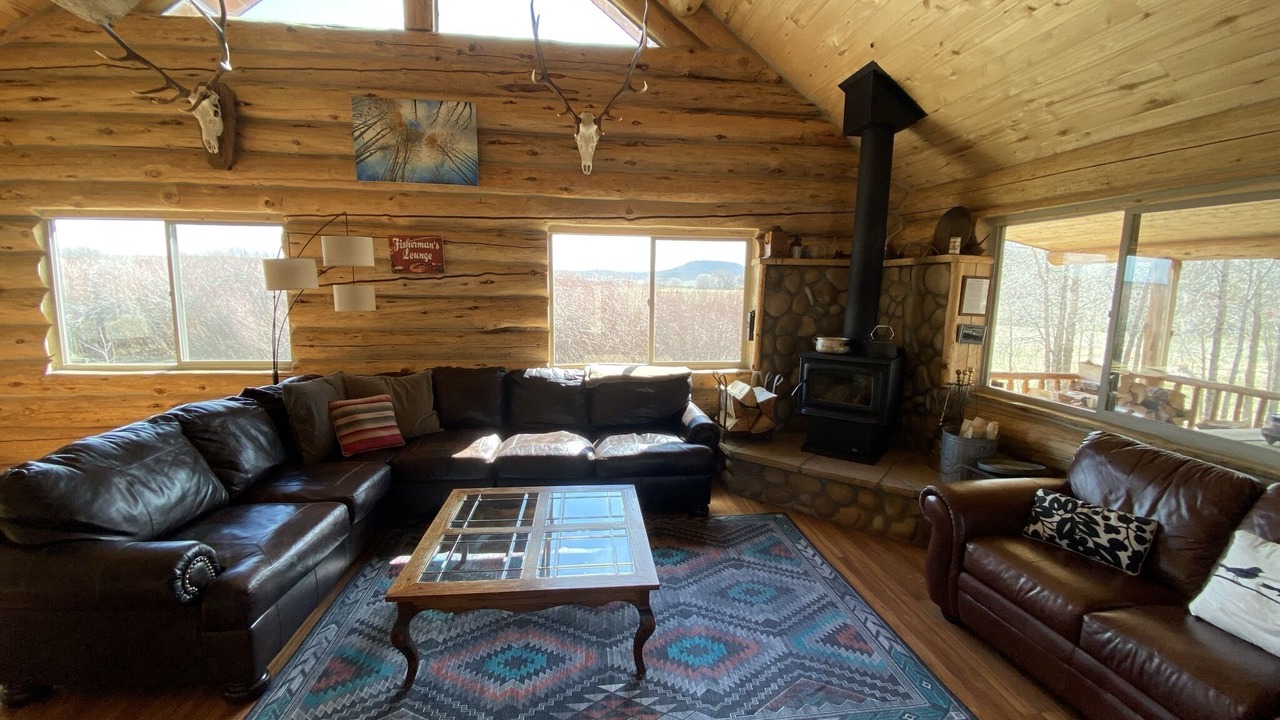 Photo of Livingroom in Antonito