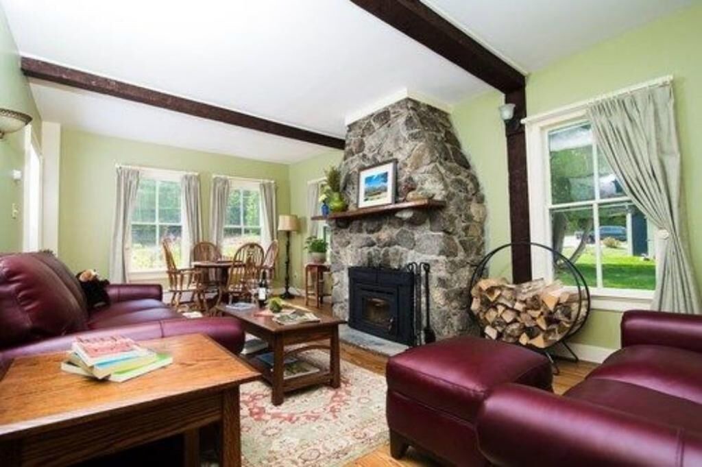 Photo of Livingroom in Keene