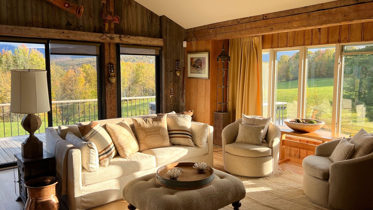 Photo of Livingroom in Jeffersonville