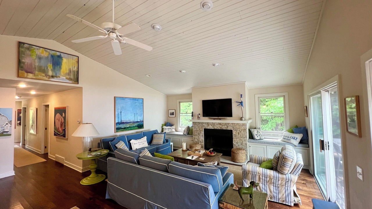 Photo of Livingroom in Sturgeon Bay