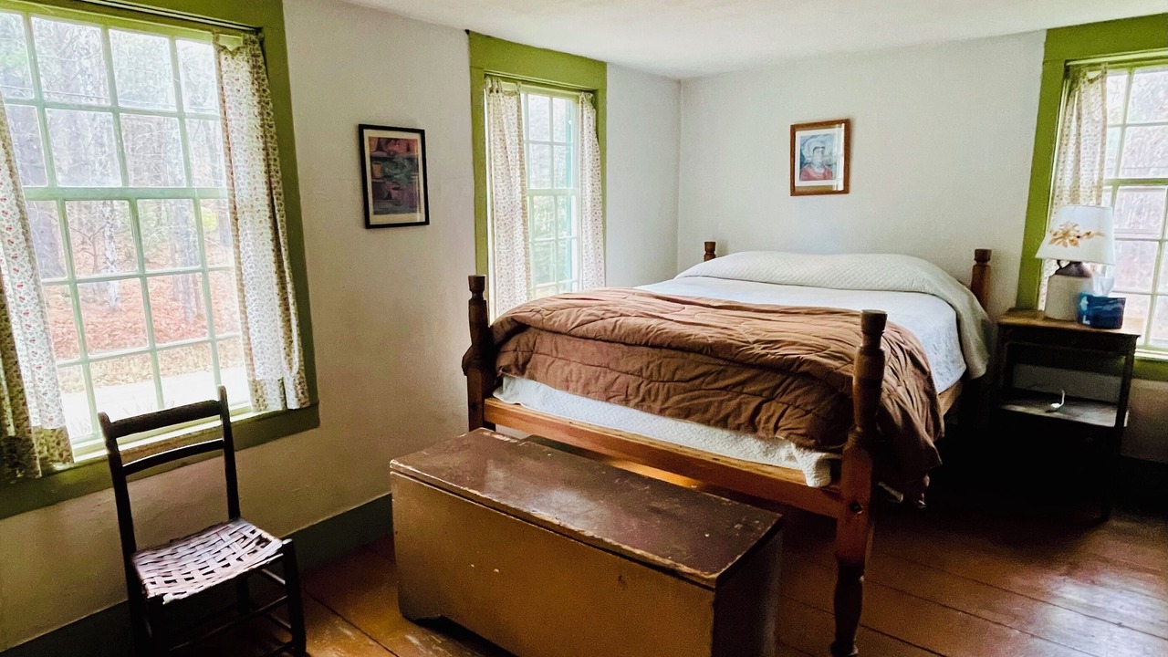 Photo of Bedroom in Acworth